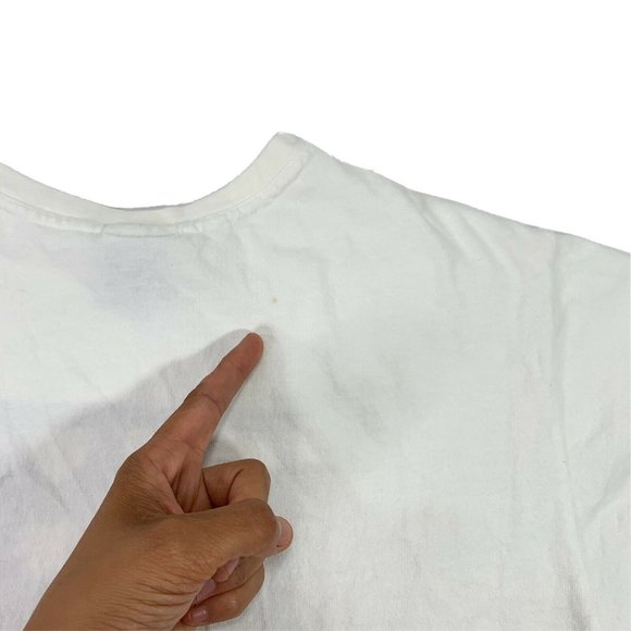 Vintage 90s Guess Brand T-Shirt Hearts Logo - Picture 8 of 11